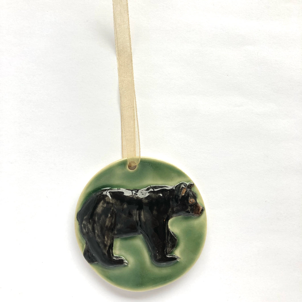 Black Bear on Green-Ornament